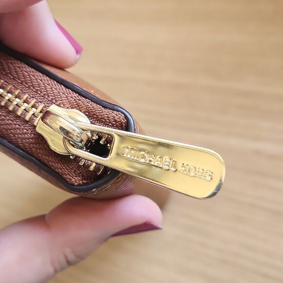 Michael Kors Brown Pebbled Leather Accordion Ziparound Wallet - Picture 5 of 10